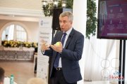 Компания Владимира Моженкова